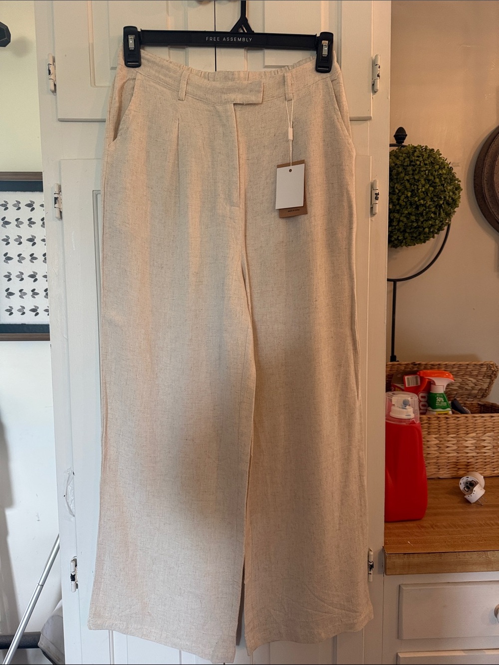 Allimy Wide-Leg Linen Blend Trousers in Natural
